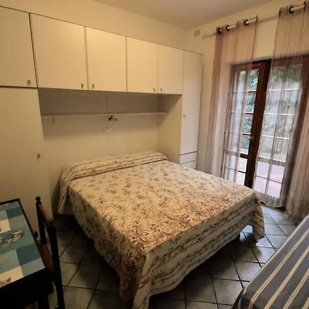 Trilocale Vicino Alla Spiaggia Apartman *