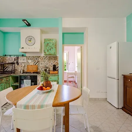 Trilocale Vicino Apartment Marina di Campo